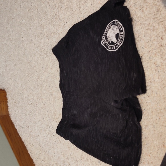 Shorts - Picture 1 of 1